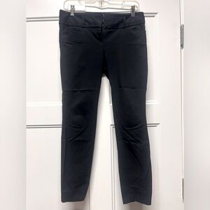 The Limited skinny pant size 4 short